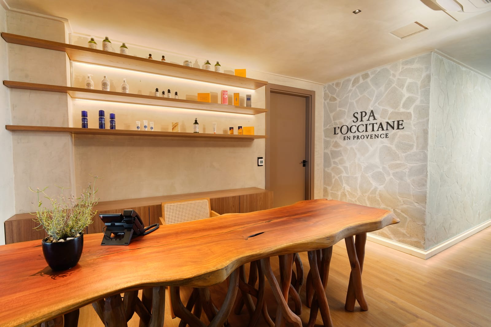 Recepção do Spa L'Occitane en Provence no Sais Beach Living